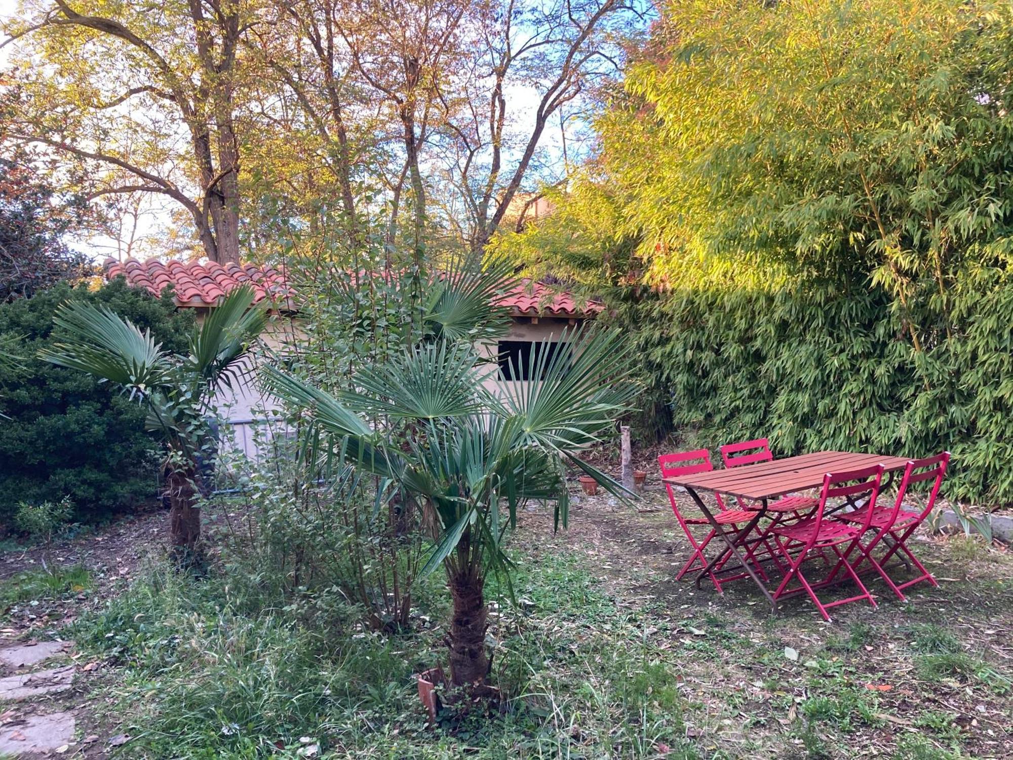 Un Jardin En Ville Toulouse Exterior photo